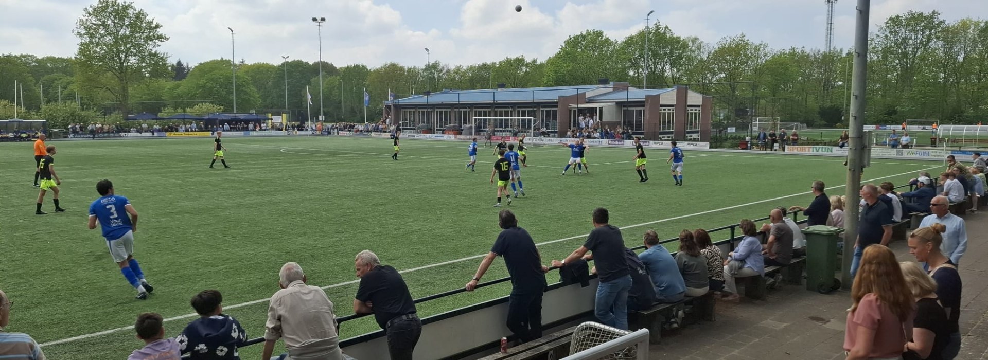 Gelijkspel tegen koploper HLV